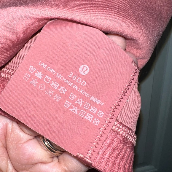 Lululemon AirSupport Bra
High Support  Bra Size 36DD - Picture 5 of 10